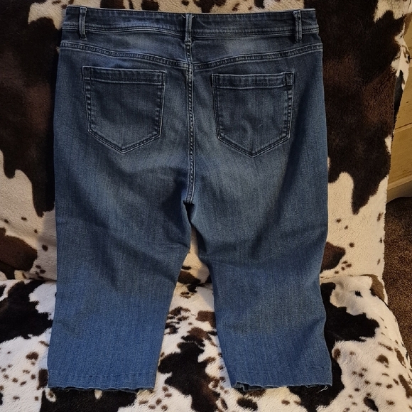 J. Jill Blue Cropped Ankle Jeans Medium-Dark Wash - Picture 6 of 12